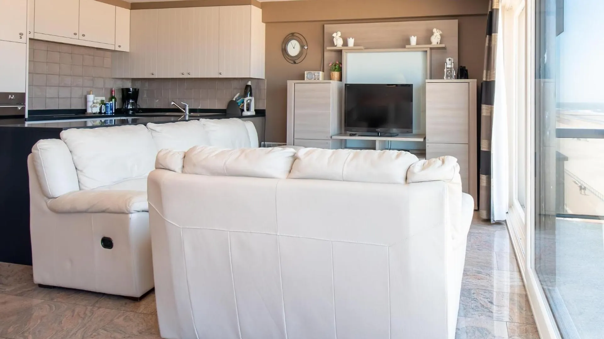 Beautiful Apartment With View Ostend
