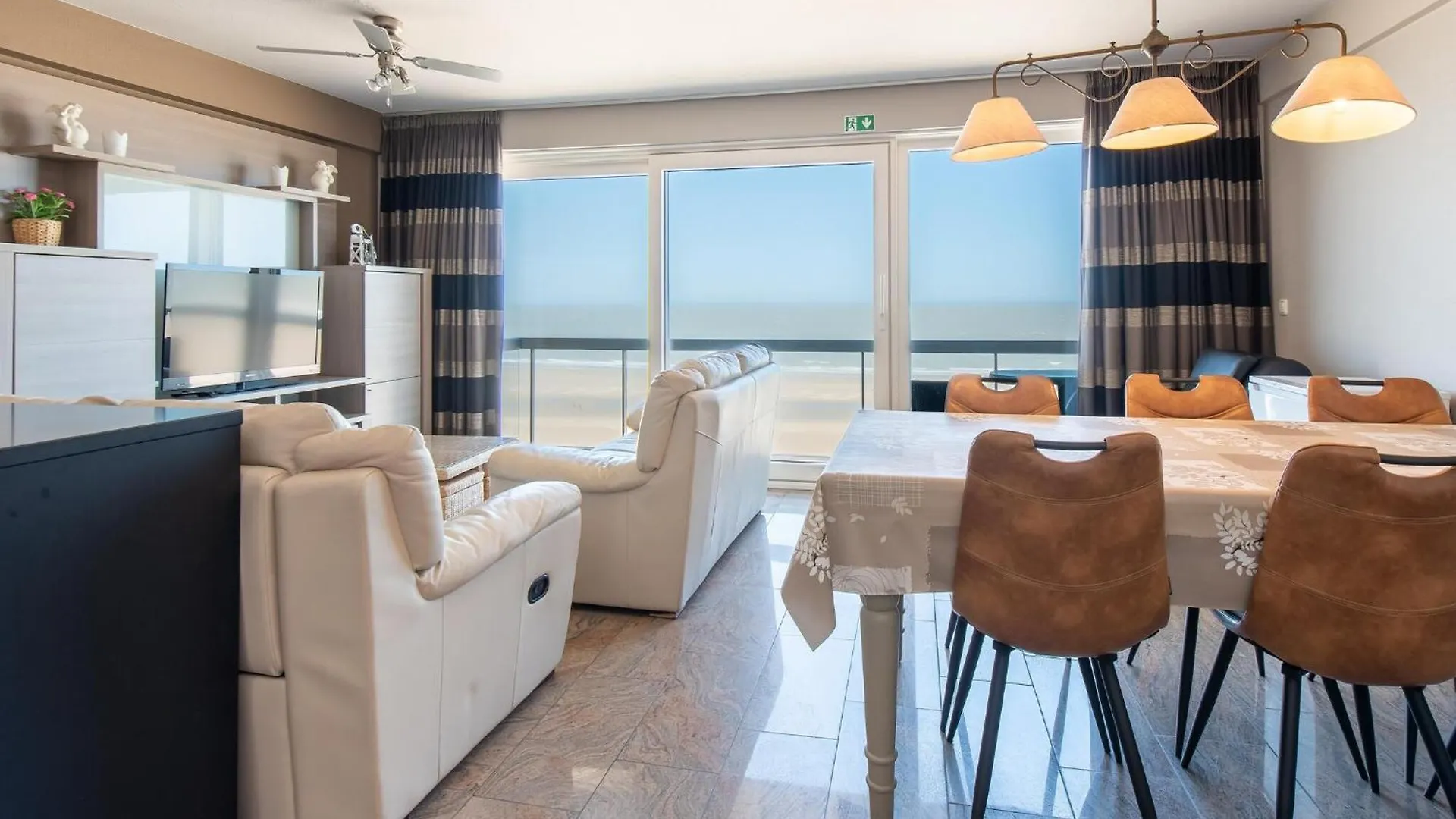 Beautiful Apartment With View Ostend 0*,