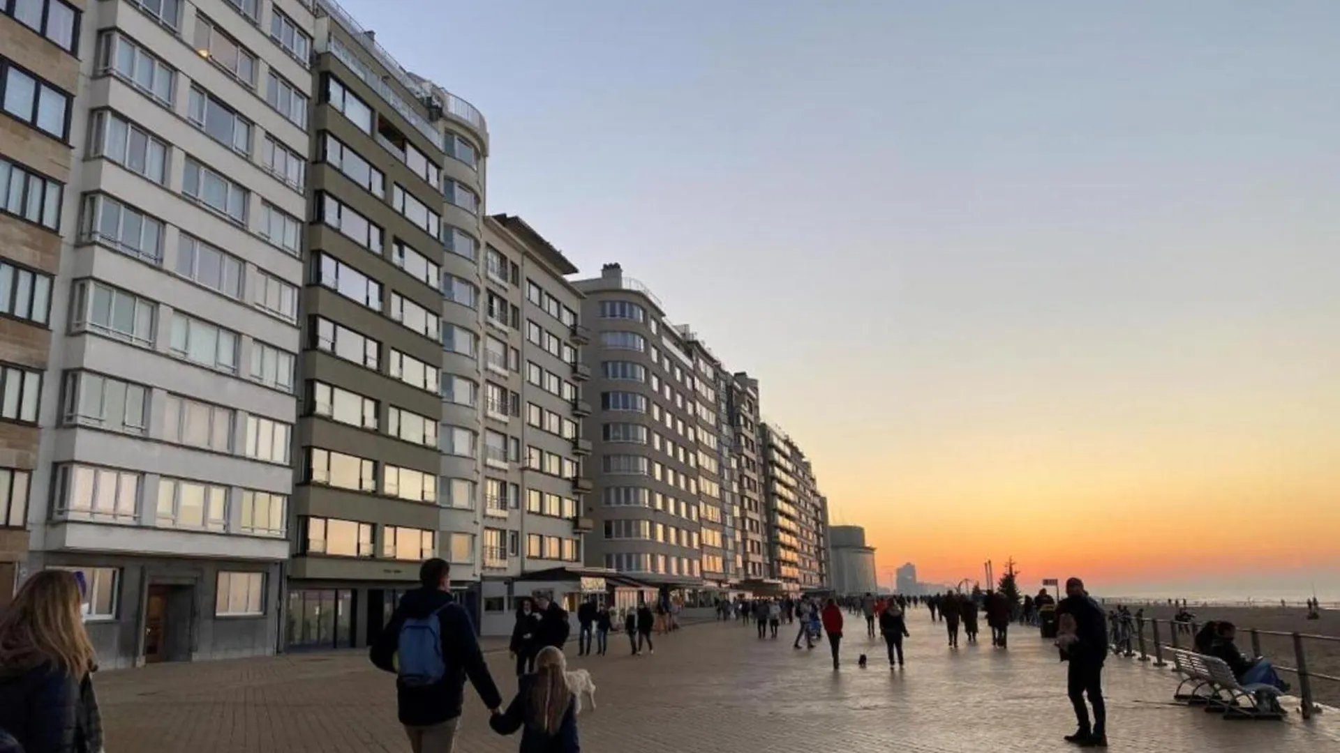 Beautiful Apartment With View Ostend Bélgica
