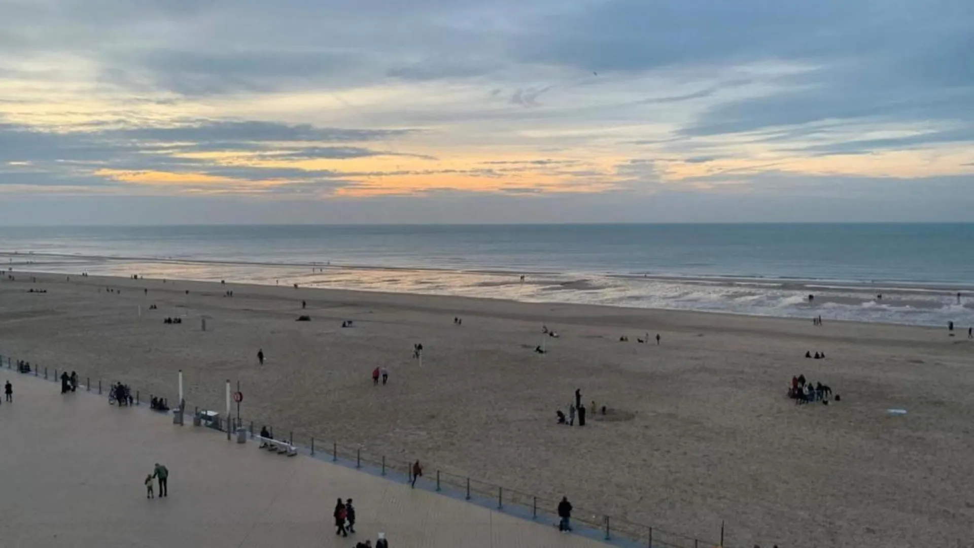Beautiful Apartment With View Ostend